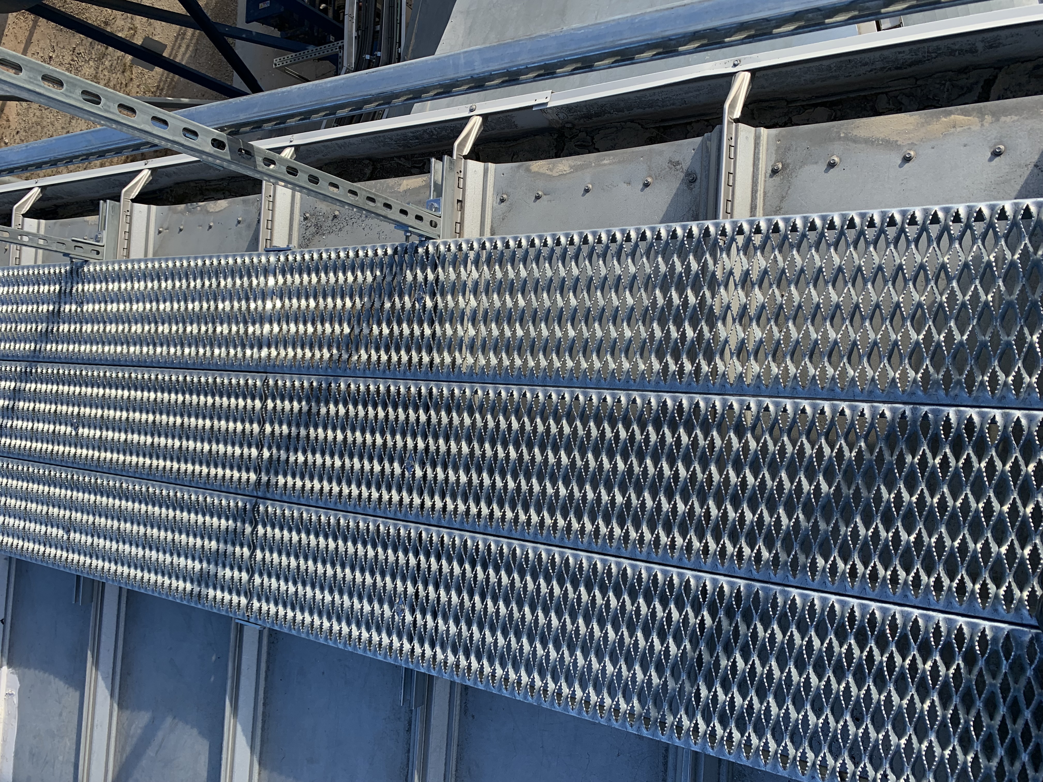 Roof Walkway System – RTU Maintenance Access image