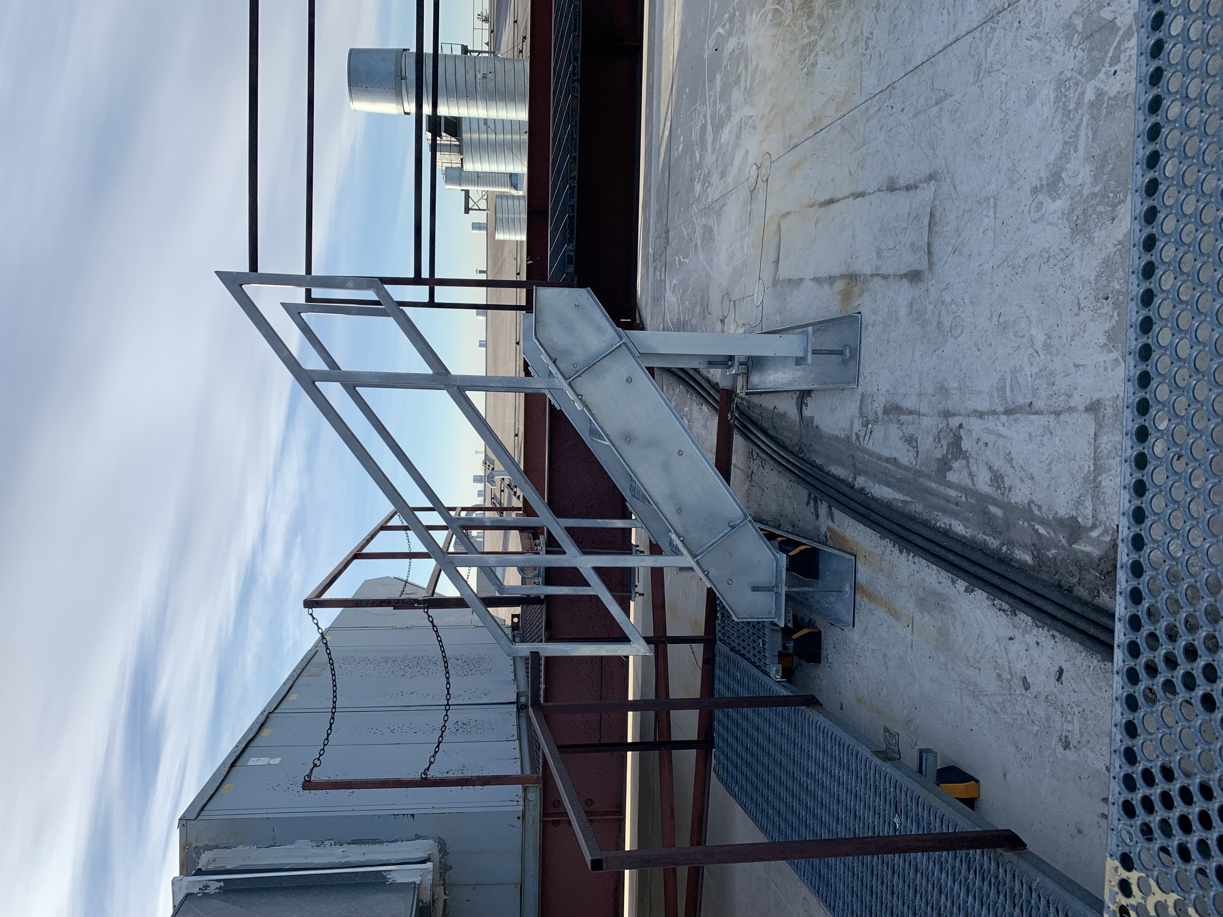 Roof Walkway System – RTU Maintenance Access image