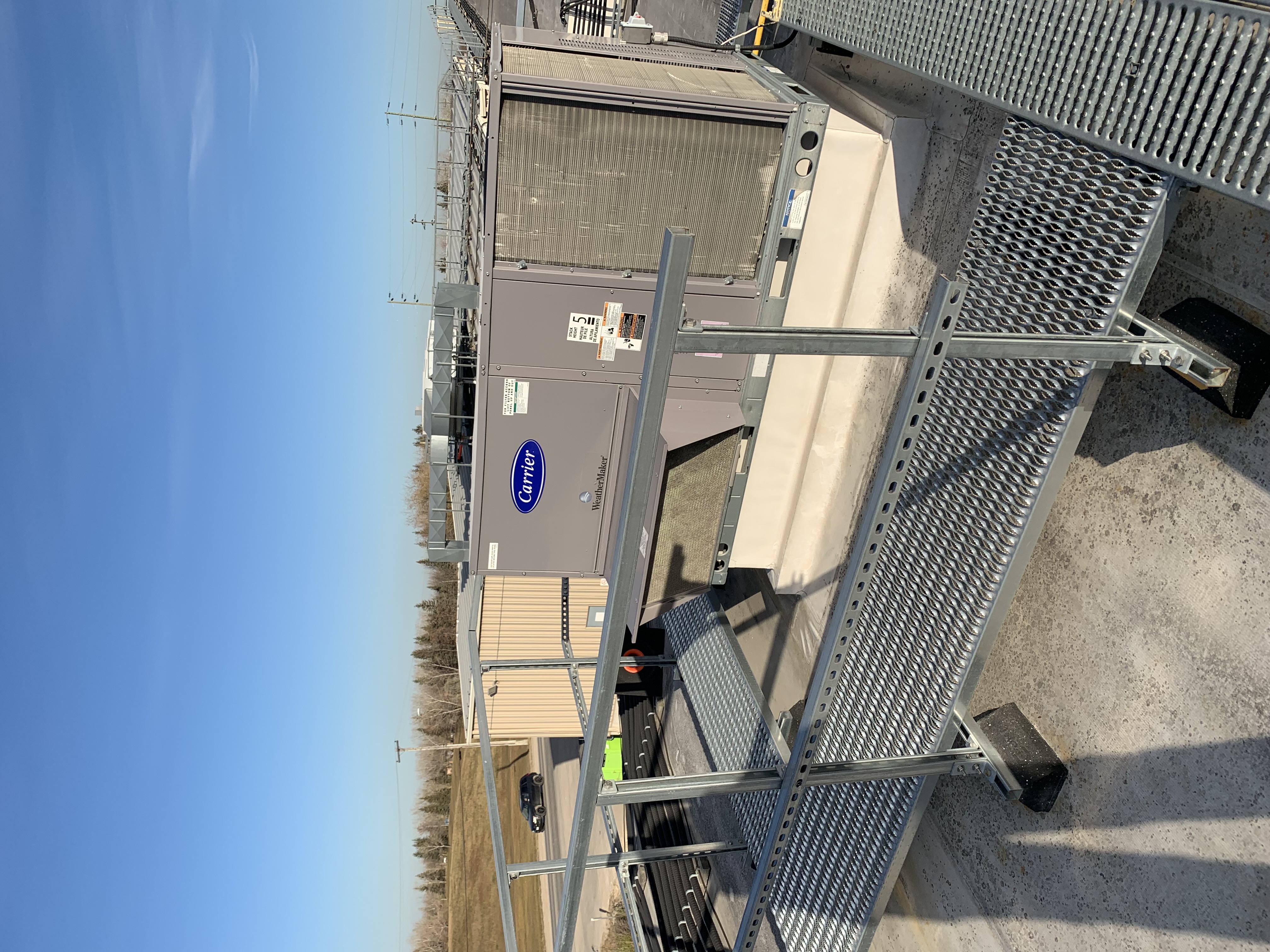 Roof Walkway System – RTU Maintenance Access image