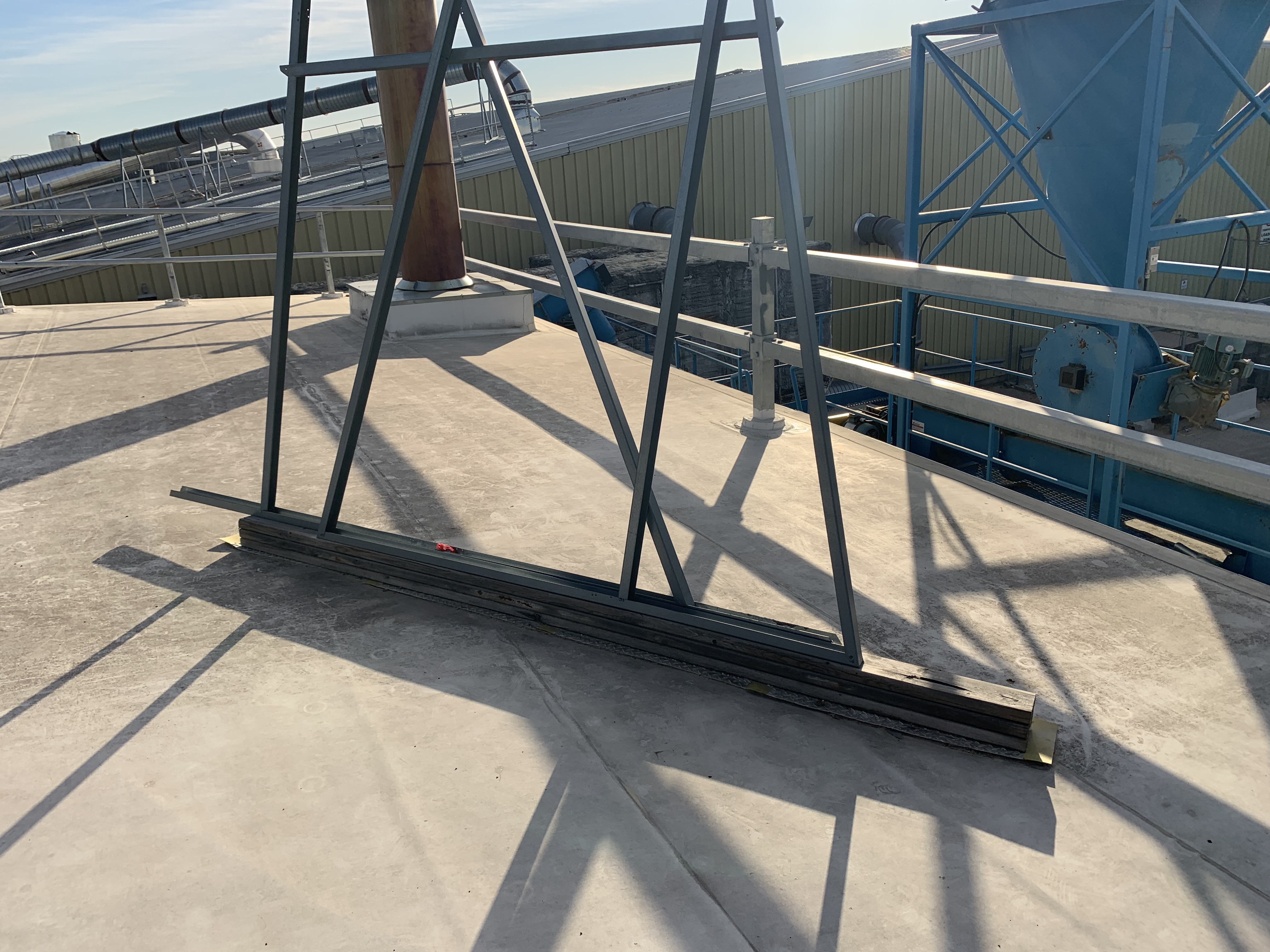 Roof Walkway System – RTU Maintenance Access image